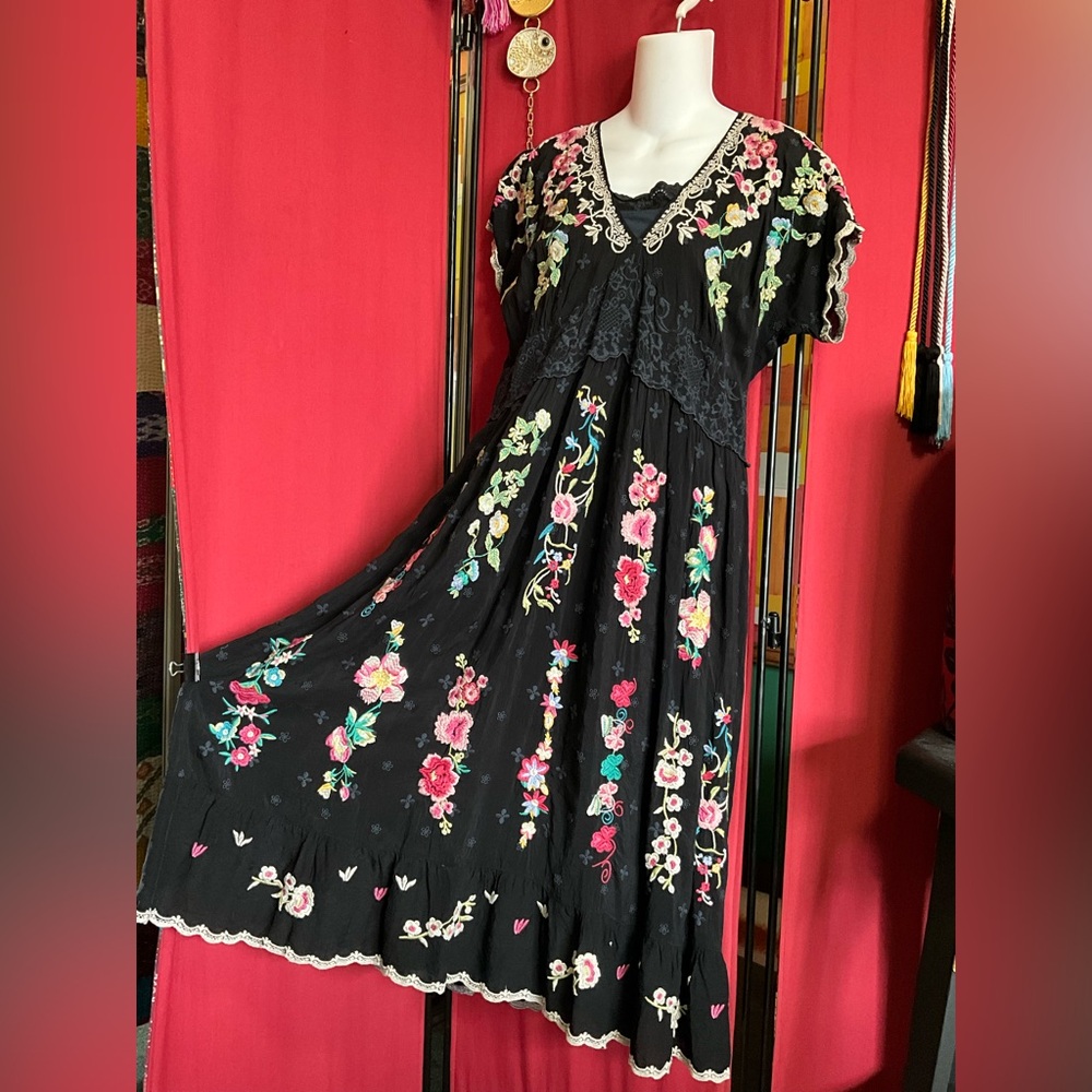 NWT$480 Johnny Was Ezra Embroidered Dress Slip - Picture 4 of 14